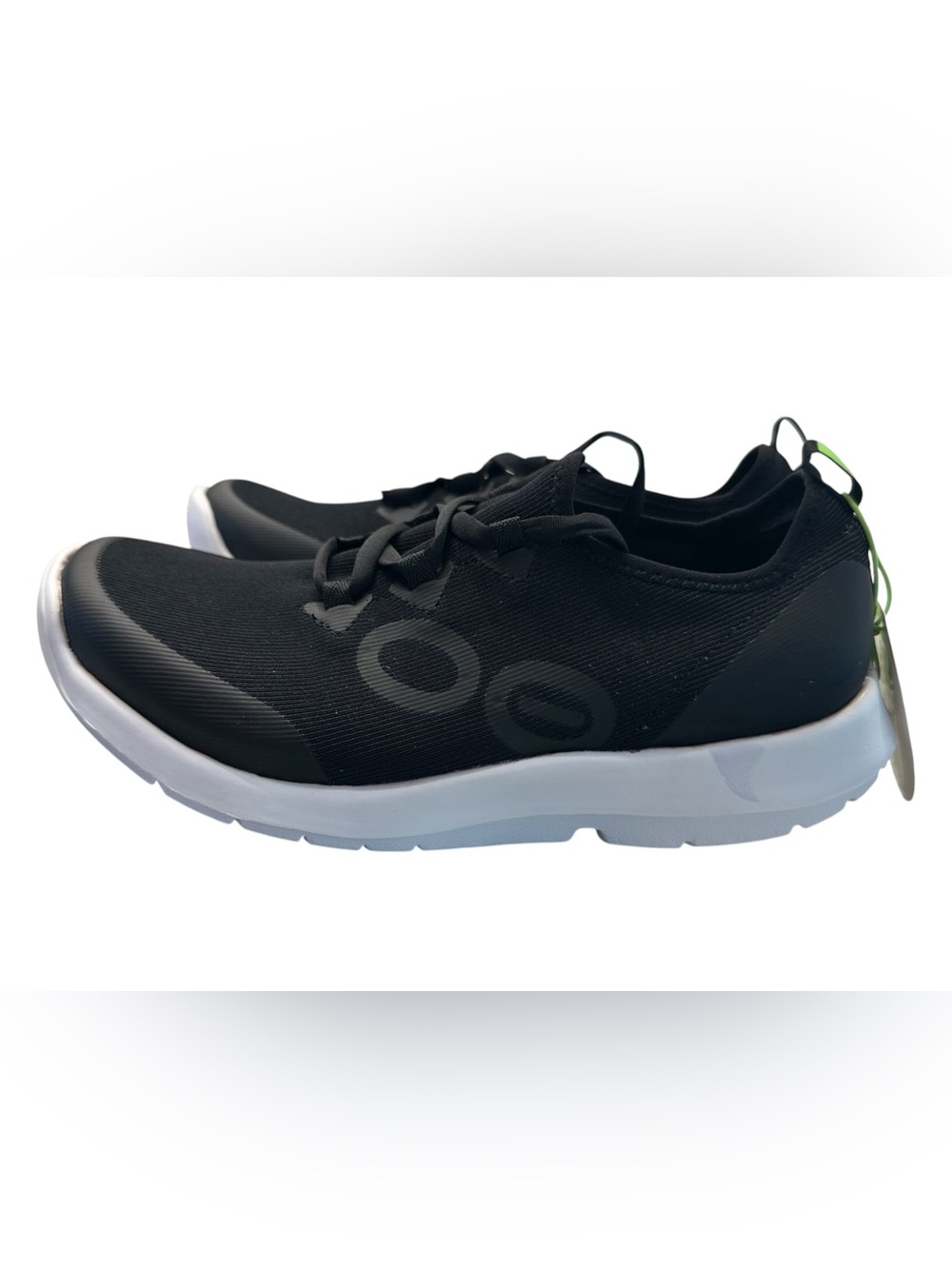 OOFOS OOmg Sport LS - Men's Size 8 US - Black/White (NWOB, minor sole flaw)